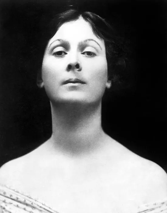 Framed Print : ISADORA DUNCAN, undated.. Courtesy: CSU Archives / Everett Collection Framed Print : ISADORA DUNCAN, undated.. Courtesy: CSU Archives / Everett Collection