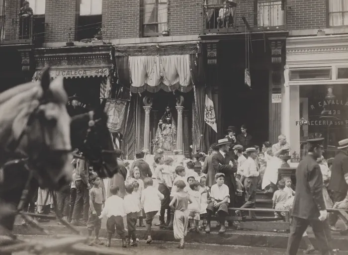 Framed Print : Italian-American children at a storefront shrine to the Black Madonna on East 13th Street, 1909-19