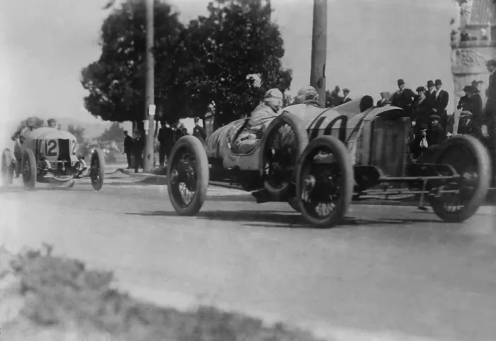 Framed Print : Italian-American driver, Ralph De Palma, winning the Vanderbilt Cup race, Santa Monica, CA, Feb. 26, 1914 (BSLOC_2018_4_169)