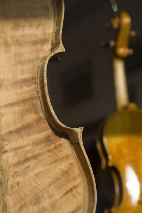 Framed Print : ITALY. Cremona. Luthier's workshop. Making the soundbox of a violin. AISA / Everett Collection**US SALES ONLY**