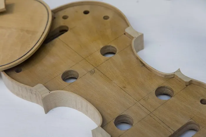 Framed Print : ITALY. Cremona. Luthier's workshop. Making the soundbox of a violin. AISA / Everett Collection**US SALES ONLY**