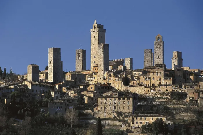 Framed Print : ITALY. TUSCANY. SIENA. San Gimignano. AISA / Everett Collection**US SALES ONLY** Framed Print : ITALY. TUSCANY. SIENA. San Gimignano. AISA / Everett Collection**US SALES ONLY**