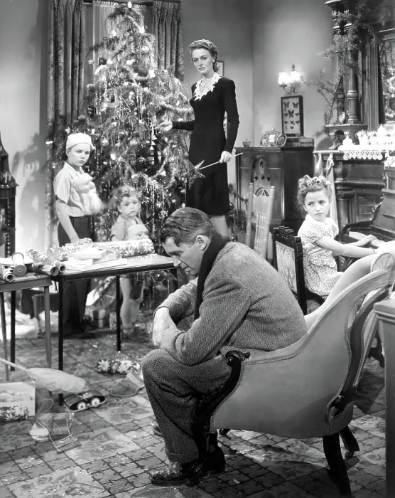 Framed Print : IT'S A WONDERFUL LIFE, Larry Simms, Jimmy Hawkins, James Stewart, Donna Reed, Karolyn Grimes, 1946 Framed Print : IT'S A WONDERFUL LIFE, Larry Simms, Jimmy Hawkins, James Stewart, Donna Reed, Karolyn Grimes, 1946