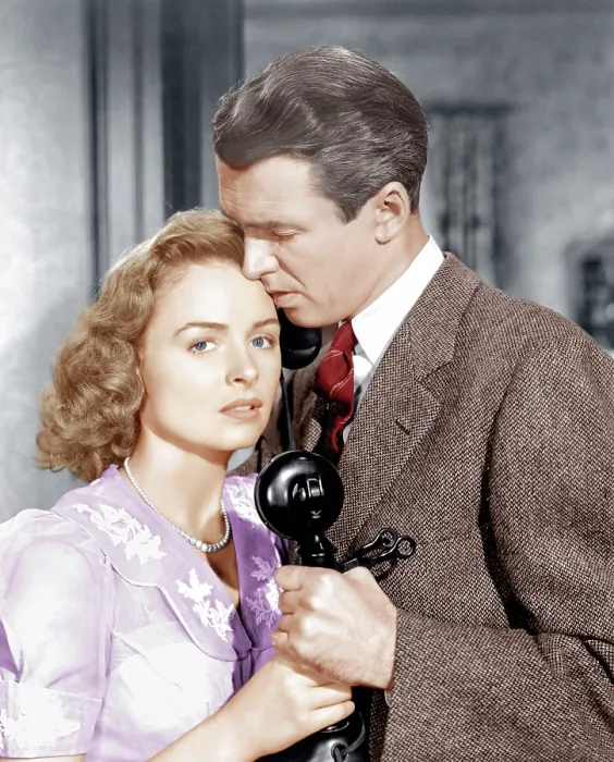 Framed Print : IT'S A WONDERFUL LIFE, from left: Donna Reed, James Stewart, 1946