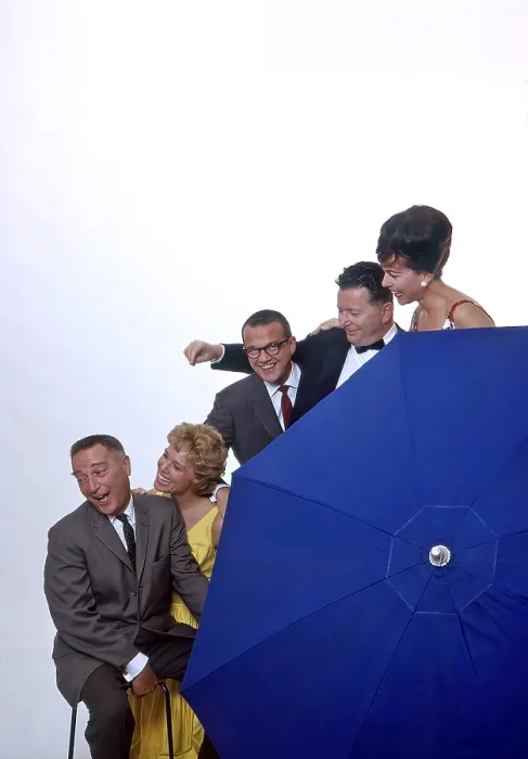 Framed Print : I'VE GOT A SECRET, from left: Garry Moore, Betsy Palmer, Bill Cullen, Henry Morgan, Bess Myerson, 1952-1967