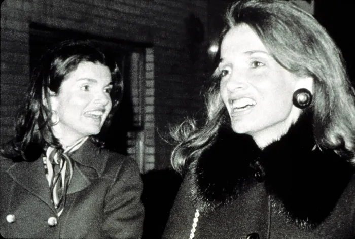 Framed Print : Jacqueline Kennedy Onassis and her sister Lee Radziwill in 1975