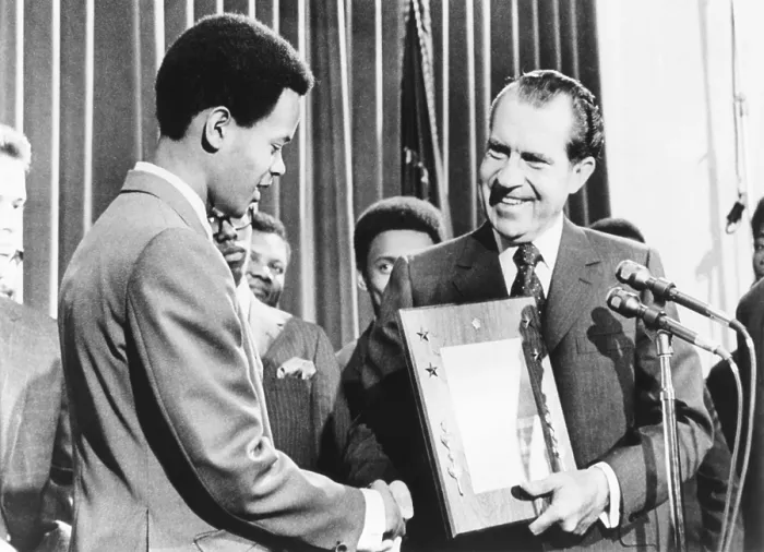 Framed Print : James Heath congratulated by President Nixon, as the winner of the Boys Clubs of America Contest Framed Print : James Heath congratulated by President Nixon, as the winner of the Boys Clubs of America Contest