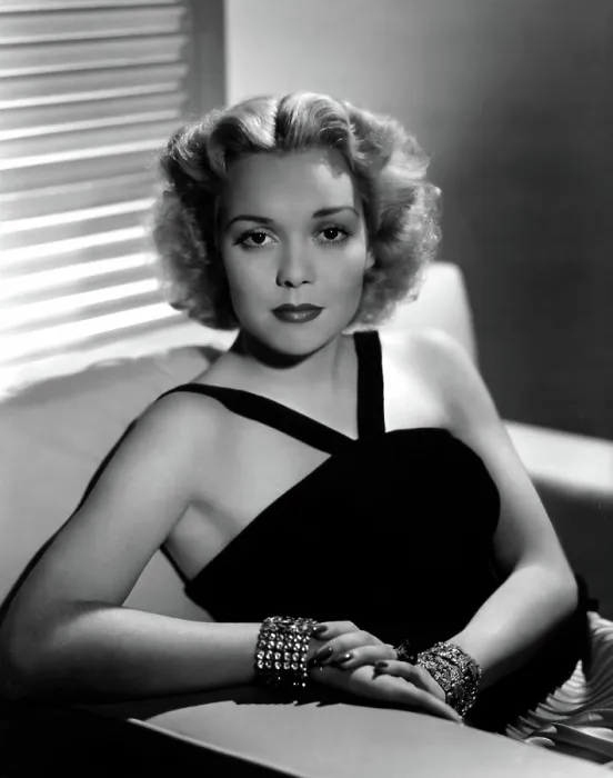 Framed Print : JANE WYMAN, 1940 Framed Print : JANE WYMAN, 1940