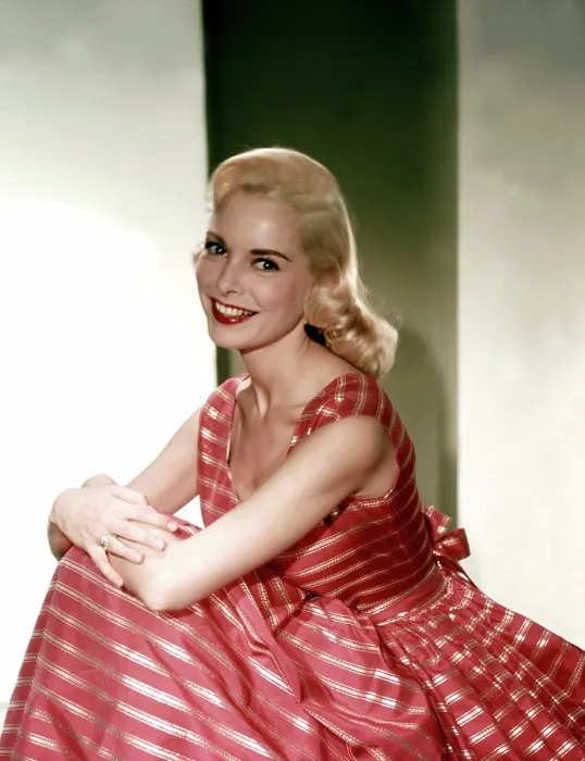 Framed Print : Janet Leigh in the 1950s Framed Print : Janet Leigh in the 1950s