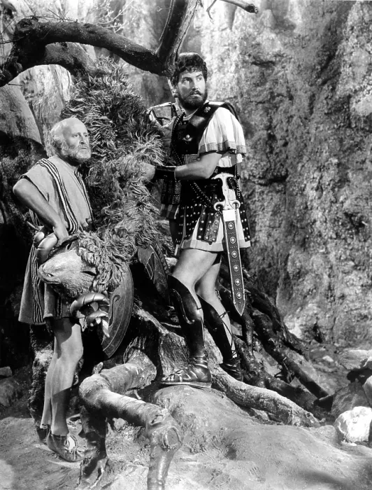 Framed Print : JASON AND THE ARGONAUTS, Laurence Naismith, Todd Armstrong, with Golden Fleece, 1963 Framed Print : JASON AND THE ARGONAUTS, Laurence Naismith, Todd Armstrong, with Golden Fleece, 1963