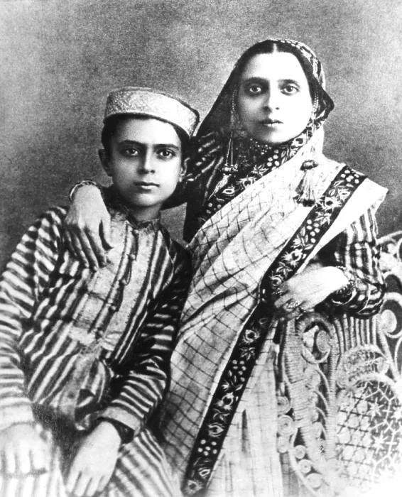 Framed Print : Jawaharlal Nehru and his mother, Swaroop Rani, ca. 1900. Jawaharlal was the only son of Motilal Nehru, a prominent Allahabad lawyer. (CSU_2015_11_1231)