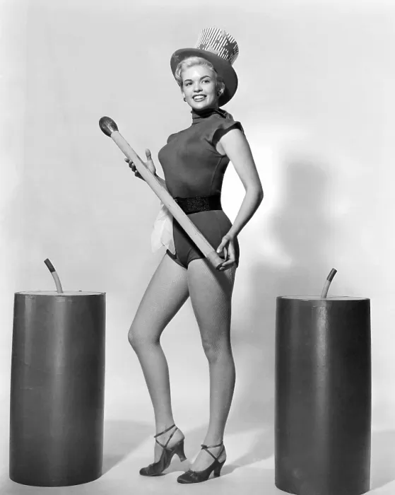 Framed Print : Jayne Mansfield, wishing her fans a happy Fourth of July, ca. 1955