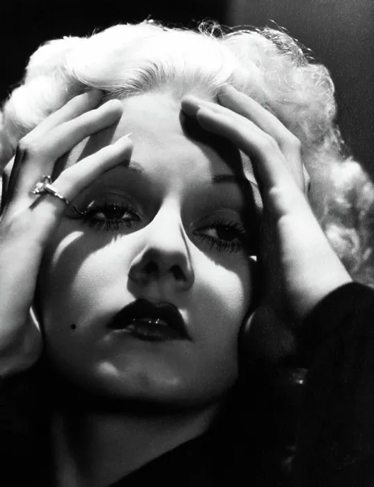 Framed Print : JEAN HARLOW Framed Print : JEAN HARLOW