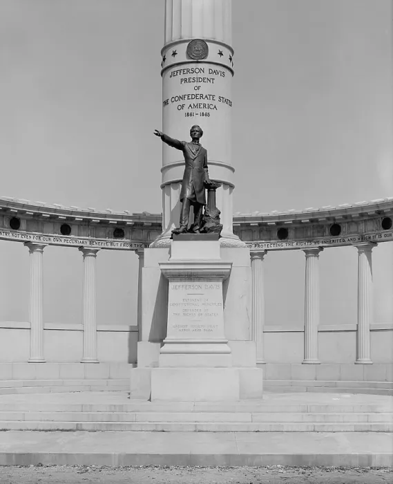 Framed Print : Jefferson Davis Memorial on Monument Avenue of Richmond, Virginia, was dedicated in 1907. The statue by Edward Valentine stands above a semi-circle of Doric Columns Framed Print : Jefferson Davis Memorial on Monument Avenue of Richmond, Virginia, was dedicated in 1907. The statue by Edward Valentine stands above a semi-circle of Doric Columns