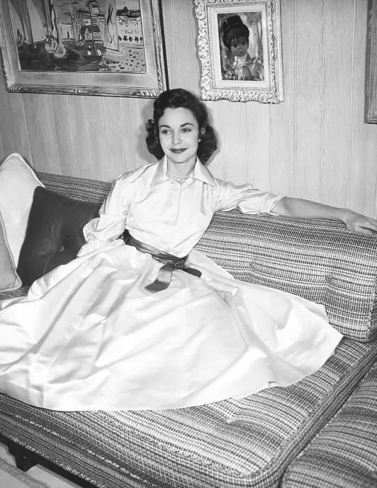 Framed Print : Jennifer Jones, at home, ca. late 1950s