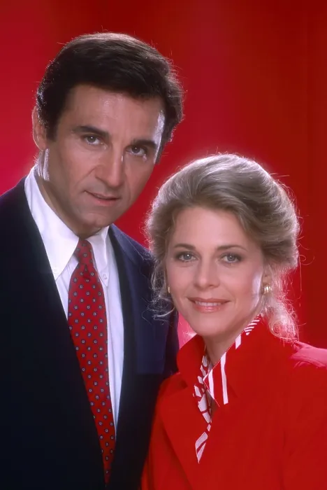 Framed Print : JESSIE, from left: Tony Lo Bianco, Lindsay Wagner, 1984