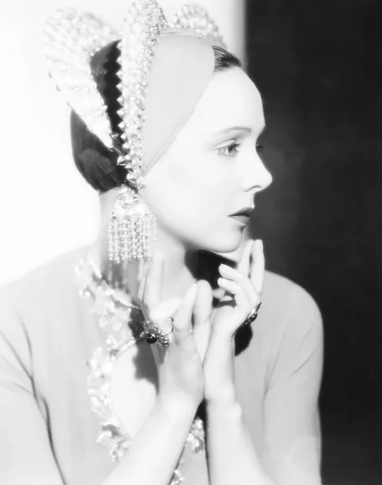 Framed Print : Jessie Matthews, 1930a Framed Print : Jessie Matthews, 1930a