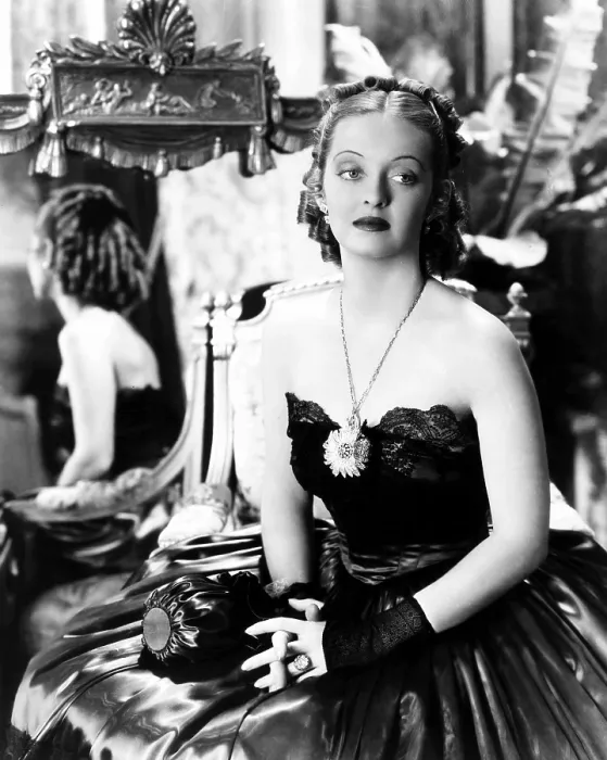 Framed Print : JEZEBEL, Bette Davis, 1938