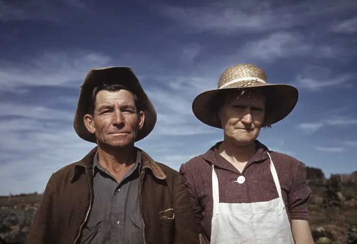 Framed Print : Jim Norris and wife homesteaders in Pie Town New Mexico. Oct. 1940