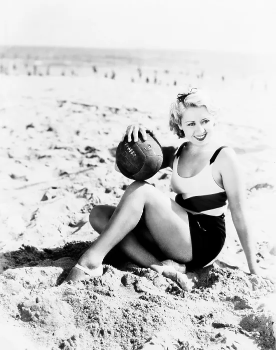 Framed Print : Joan Blondell at the beach, 1933