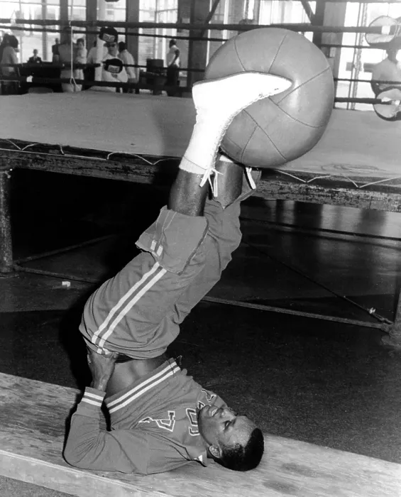 Framed Print : Joe Frazier in training at the Concord Hotel for bout with Oscar Bonavena, Kiamesha Lake, NY 9 / 13 / 1966. Courtesy: CSU Archives  /  Everett Collection