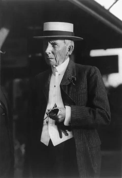 Framed Print : John D. Rockefeller, in 1911, during his 40 year retirement'. He a focused his giving on medicine, education, and scientific research (BSLOC_2016_8_8)