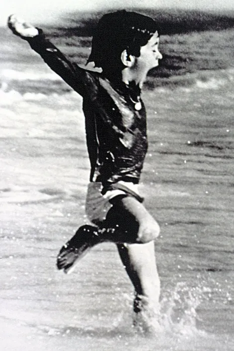 Framed Print : JOHN F. KENNEDY Jr. on a beach in Antigua, December 27, 1966. Courtesy: CSU Archives  /  Everett Collection
