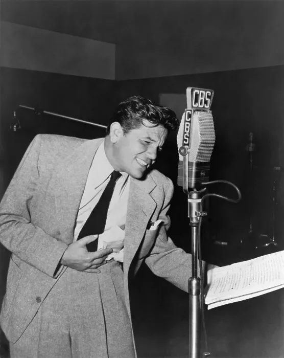 Framed Print : John Garfield, at CBS radio microphone, performing in the suspense play, Death Sentence'. 1949. It was aired on the long running series, SUSPENSE. - (BSLOC_2014_17_86) Framed Print : John Garfield, at CBS radio microphone, performing in the suspense play, Death Sentence'. 1949. It was aired on the long running series, SUSPENSE. - (BSLOC_2014_17_86)