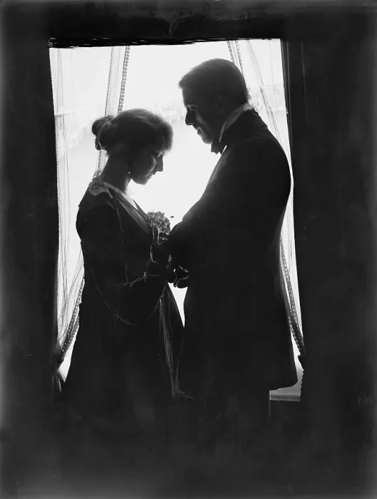Framed Print : John Murray Anderson, the theatrical producer, and his wife (Genevieve Lyon), posed at a window, photograph by Gertrude Kasebier, 1914-1916