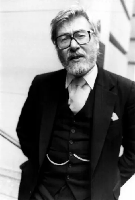 Framed Print : John Osborne (1929-1994), British playwright, circa 1982. Courtesy: CSU Archives / Everett Collection Framed Print : John Osborne (1929-1994), British playwright, circa 1982. Courtesy: CSU Archives / Everett Collection