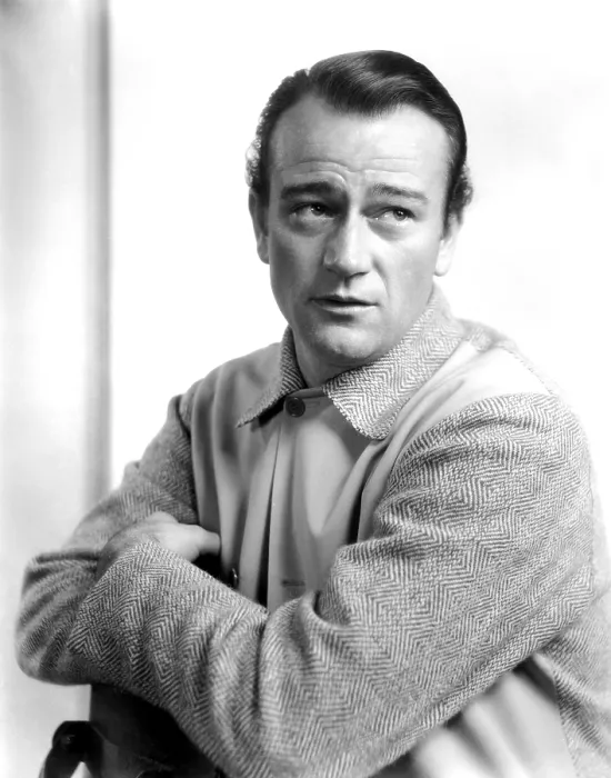 Framed Print : John Wayne, ca. late 1940s Framed Print : John Wayne, ca. late 1940s