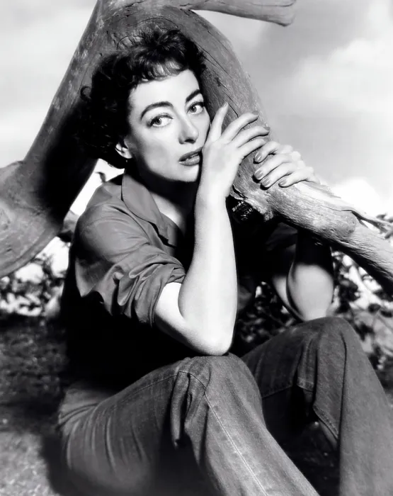 Framed Print : JOHNNY GUITAR, Joan Crawford, 1954 Framed Print : JOHNNY GUITAR, Joan Crawford, 1954