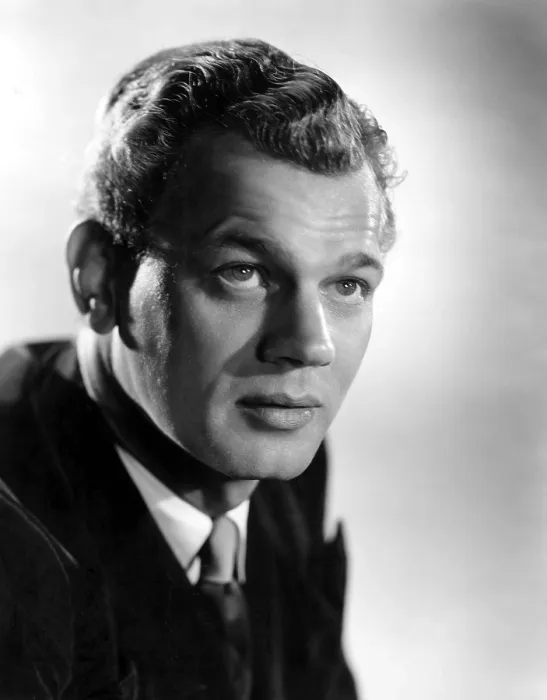 Framed Print : JOSEPH COTTEN, RKO Radio Pictures, early 1940s Framed Print : JOSEPH COTTEN, RKO Radio Pictures, early 1940s