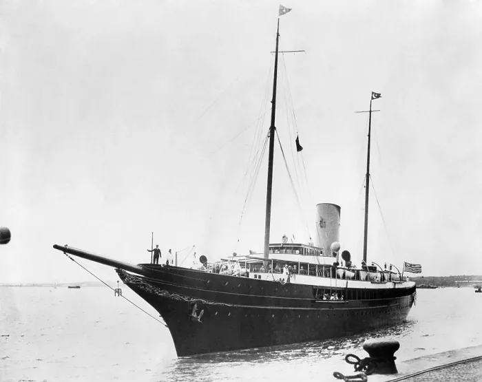 Framed Print : J.P. Morgan Jr.'s yacht Corsair, as it arrived in Southampton, England, July 27, 1934