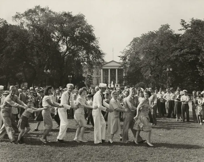 Framed Print : Jubilant V-J day crowd dancing on the White House lawn. Americans celebrated the announcement of Japan's surrender on August 15, 1945