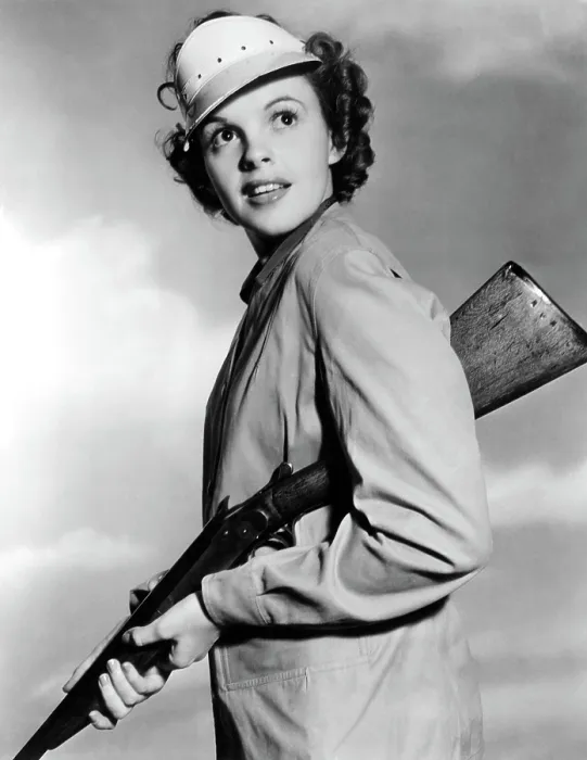 Framed Print : Judy Garland dressed for skeet shooting, 1941 Framed Print : Judy Garland dressed for skeet shooting, 1941