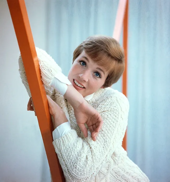 Framed Print : JULIE ANDREWS, ca. 1965-66