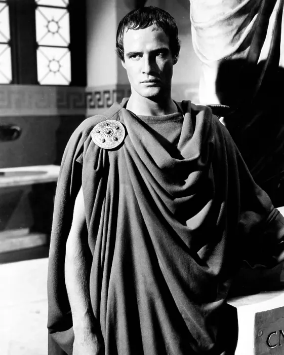 Framed Print : JULIUS CAESAR, Marlon Brando, 1953 Framed Print : JULIUS CAESAR, Marlon Brando, 1953
