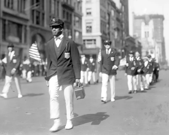 Framed Print : Kahanamoku, aka Duke Kahanamoku marches in Olympic Parade, c. 1920
