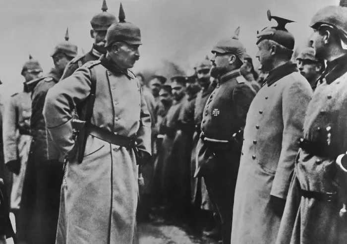 Framed Print : Kaiser Wilhelm II inspecting German soldiers in the field during World War 1 Framed Print : Kaiser Wilhelm II inspecting German soldiers in the field during World War 1
