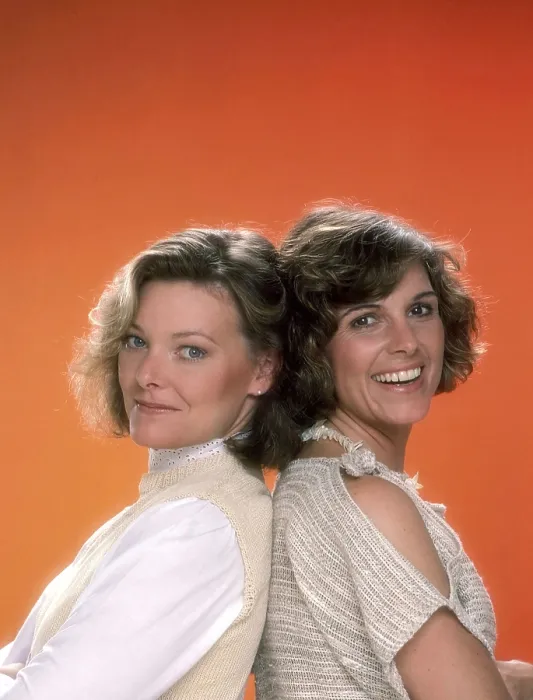 Framed Print : KATE & ALLIE, from left: Jane Curtin, Susan Saint James, (1984), 1984-1989