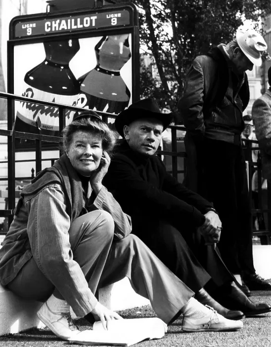 Framed Print : Katharine Hepburn, Yul Brynner and Danny Kaye on the set of'THE MAD WOMAN OF CHAILLOT, Nice, France. 1968. Courtesy CSU Archives / Everett Collection