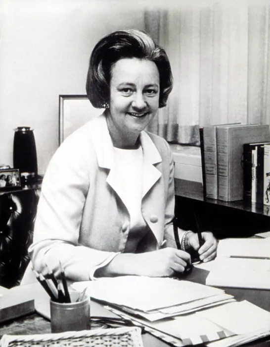 Framed Print : Katherine Meyer Graham, 1966. Courtesy: CSU Archives  /  Everett Collection