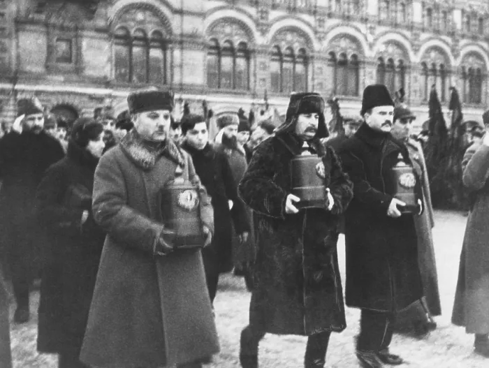 Framed Print : K.E. Voroshilov, Joseph Stalin, V.M. Molotov at funeral for Soviet stratosphere martyrs Framed Print : K.E. Voroshilov, Joseph Stalin, V.M. Molotov at funeral for Soviet stratosphere martyrs