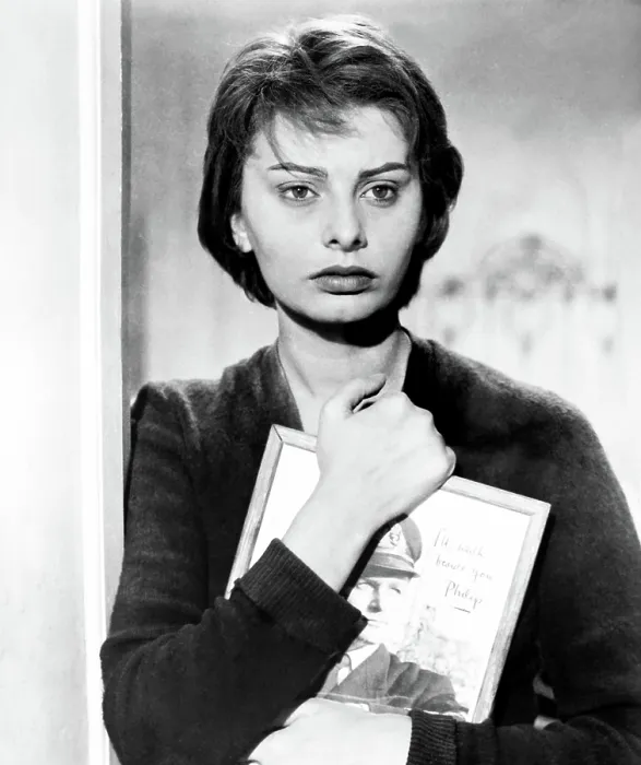 Framed Print : THE KEY, Sophia Loren, 1958 Framed Print : THE KEY, Sophia Loren, 1958