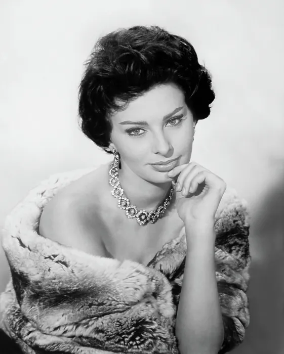 Framed Print : THE KEY, Sophia Loren, 1958 Framed Print : THE KEY, Sophia Loren, 1958