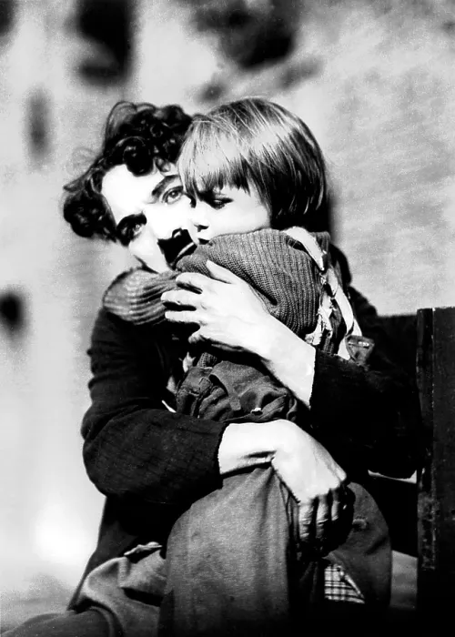 Framed Print : THE KID, Charlie Chaplin, Jackie Coogan, 1921 Framed Print : THE KID, Charlie Chaplin, Jackie Coogan, 1921