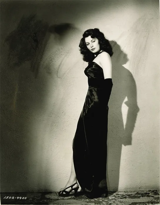 Framed Print : THE KILLERS, Ava Gardner, 1946 Framed Print : THE KILLERS, Ava Gardner, 1946