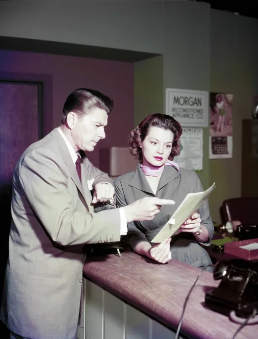 Framed Print : THE KILLERS, from left: Ronald Reagan, Angie Dickinson, on set, 1964 Framed Print : THE KILLERS, from left: Ronald Reagan, Angie Dickinson, on set, 1964