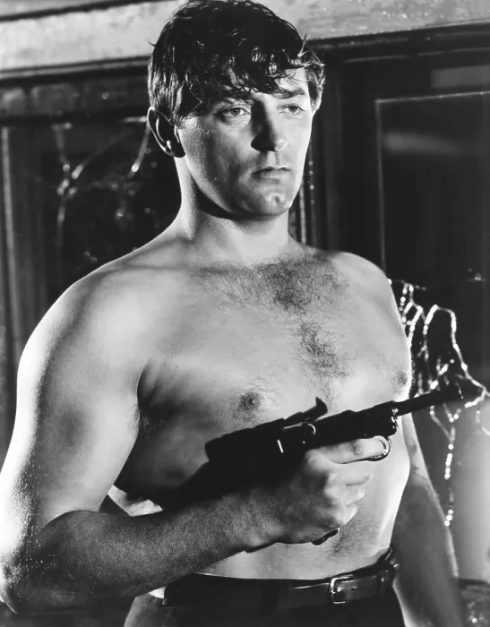 Framed Print : HIS KIND OF WOMAN, Robert Mitchum, 1951 Framed Print : HIS KIND OF WOMAN, Robert Mitchum, 1951